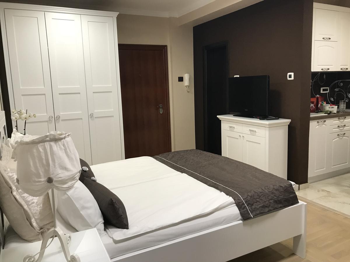 Lux New White Apartment Novi Sad Luaran gambar